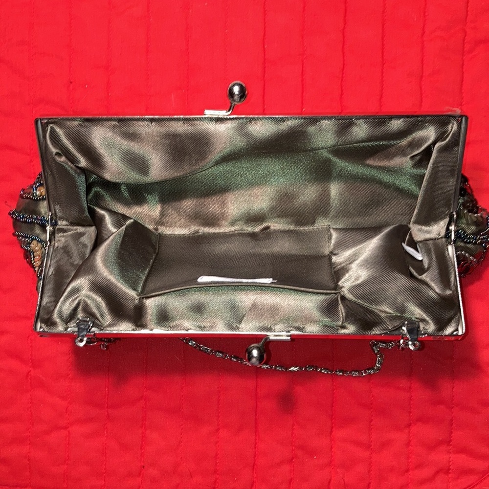 BEADED EVENING BAG perfect condition, fits phone, glasses, etc. $35 - Picture 4 of 11